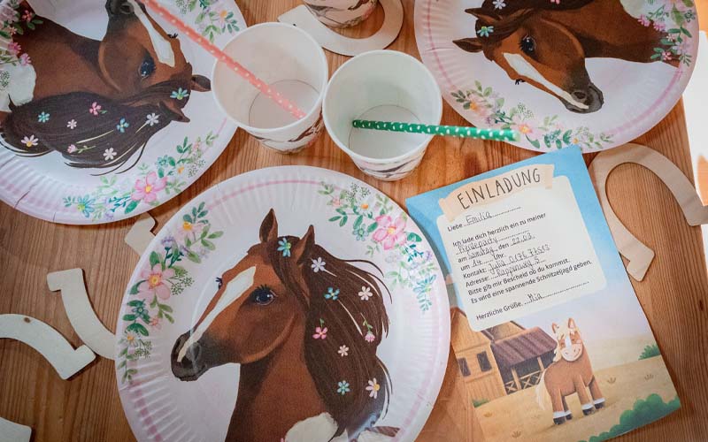 Einladung zum Pferdegeburtstag: Einladungskarten einfach ausdrucken